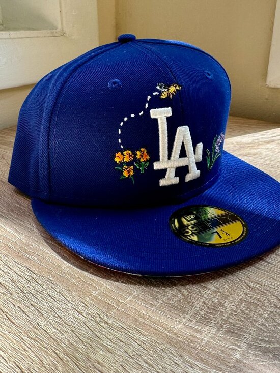 New Era Los Angeles Dodgers Floral Baseball Hat Blue Size 7.25 main image 5